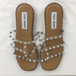 Women’s Steve Madden Clear Studded Flat Sandal Size 6.5